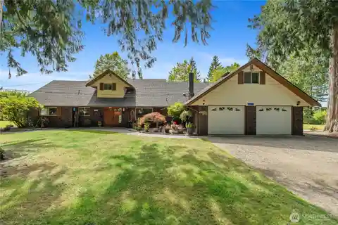Dual Homes on Nearly 3 Acres Estate
