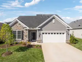 Upgraded Home in Traditions of America Southpointe