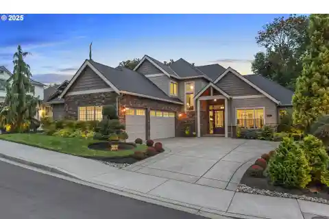 Exceptional Home on a Quiet Cul-De-Sac