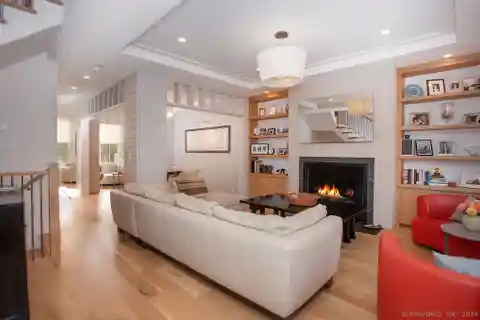 Extraordinary Luxury Townhouse
