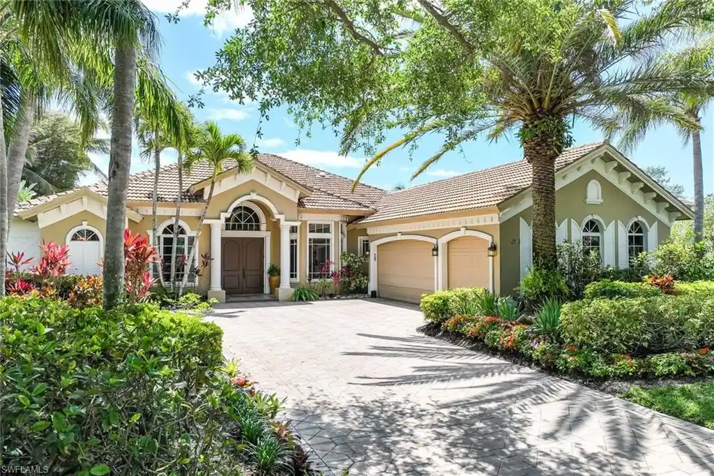 Sophistication and Comfort in Kensington Golf & Country Club