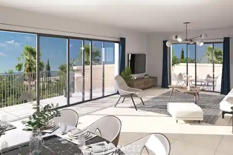 Top-floor Home with Magnificent Rooftop Terrace
