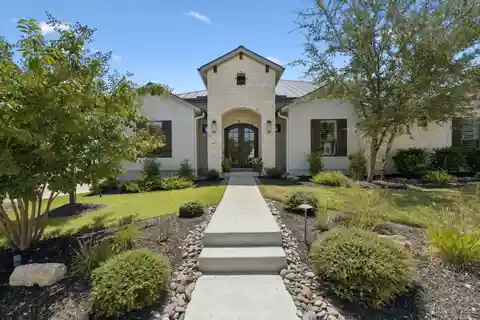 Beautiful Home in Exclusive Palacios at Cibolo Canyons