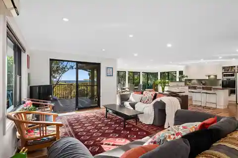 Inviting Homestead