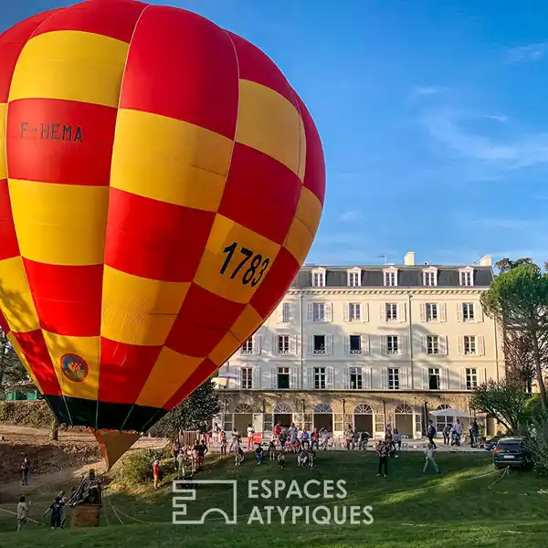 LOUIS XVI-STYLE PROPERTY BORDERING THE CENTRE OF ANNONAY