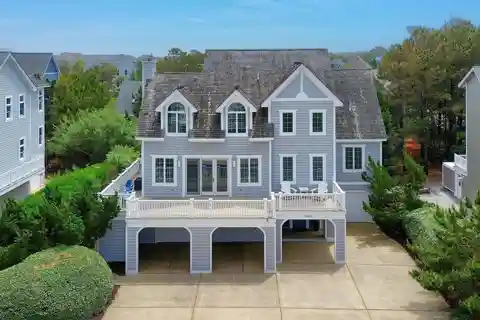 Coastal Luxury in the Preserve
