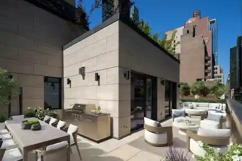 Full-Floor Penthouse at Minuet