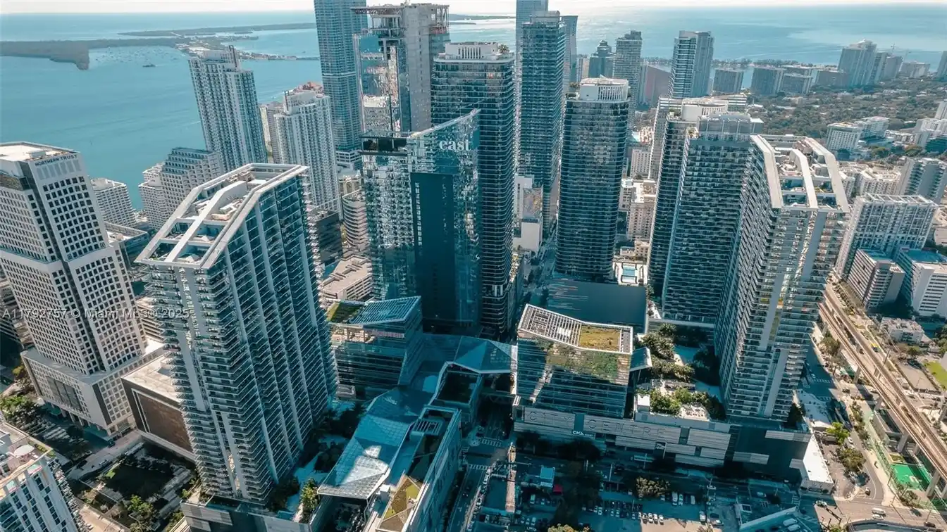 Designer Finished Home in Reach - Brickell City Center