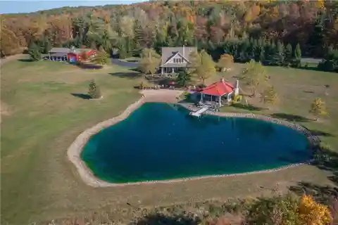 Crafted Comfort with Sweeping Mountain Views