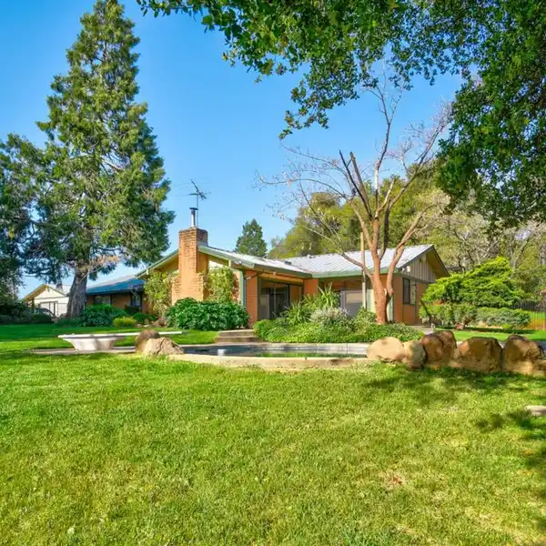 PEACEFUL 15-ACRE RANCH