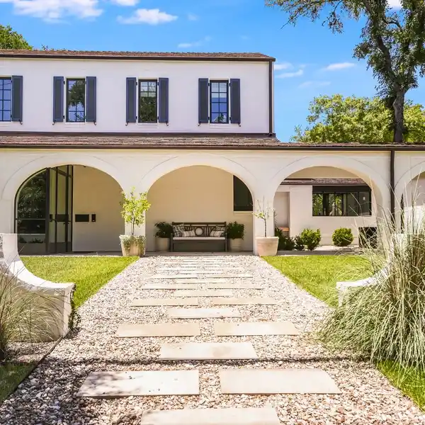 A PRIVATE MASTERPIECE OF LUXURY AND DESIGN