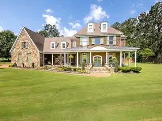 Custom-built Home in the Beautiful Auburn Woods Neighborhood