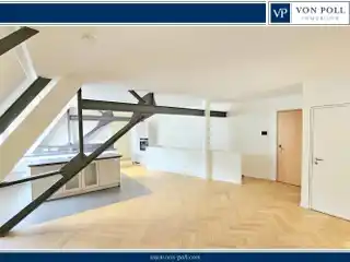 Elegant and Modern Maisonette Apartment