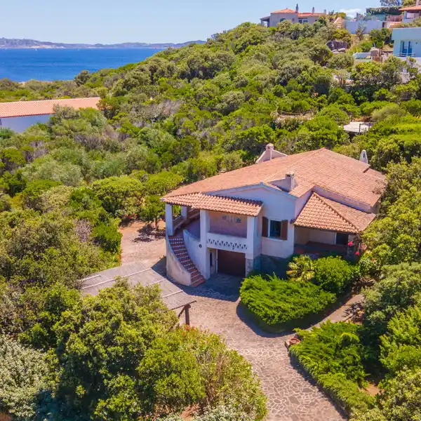 GORGEOUS SEASIDE RETREAT