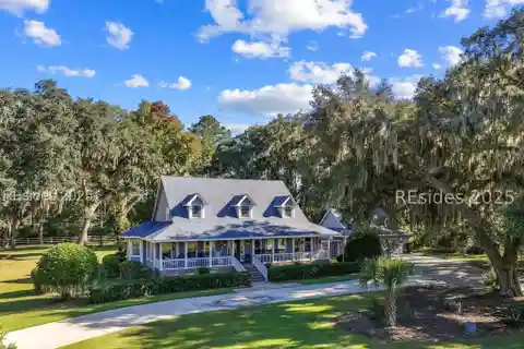 Low Country Charm on Expansive Estate Grounds