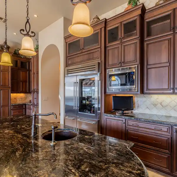 HIGH-LEVEL LUXURY IN CANYON PASS AT DOVE MOUNTAIN