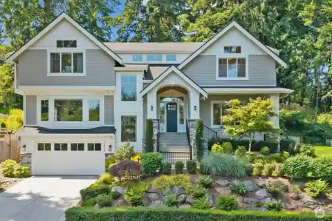 Beautiful Enatai Home