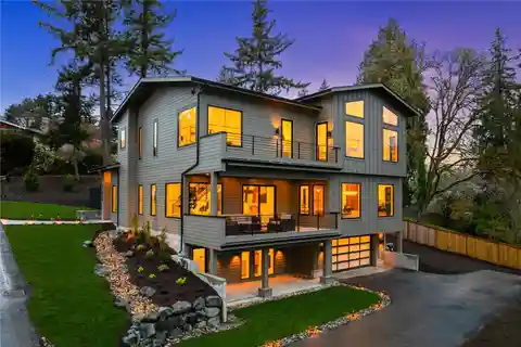 Newly Completed Contemporary Home