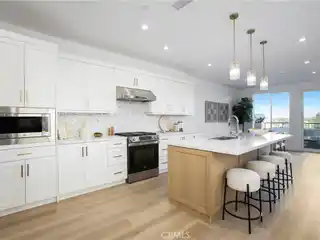 Elegant Residence with Designer Kitchen and Wine Captain