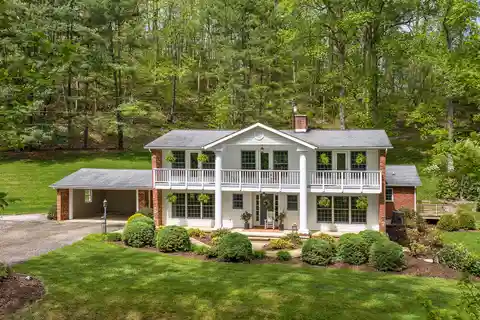 One-of-a-kind 25-plus-acre Property