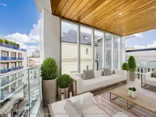 Newly Refurbished Apartment in a Convenient Location