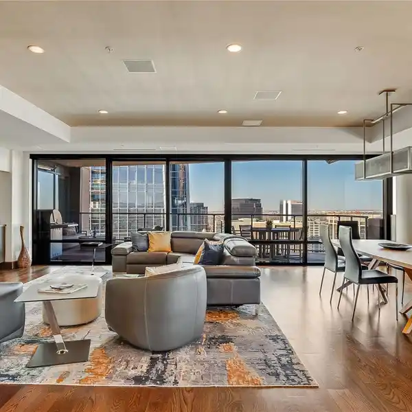 SOPHISTICATED UPDATED HOME IN THE FOUR SEASONS PRIVATE RESIDENCES