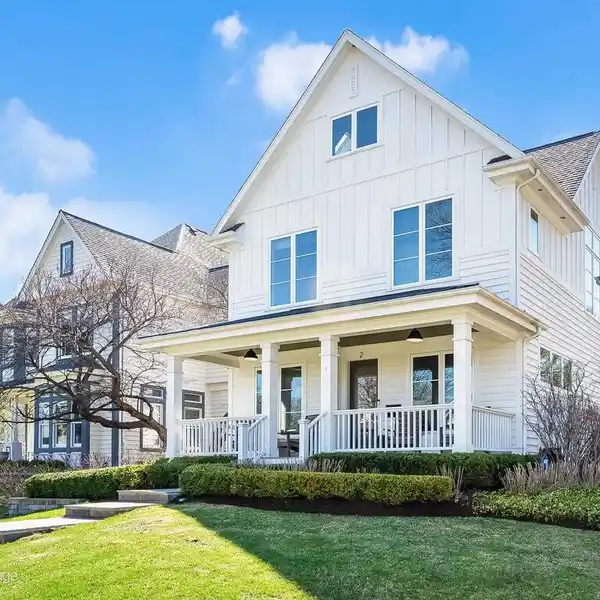SHOW-STOPPING SOPHISTICATED HOME