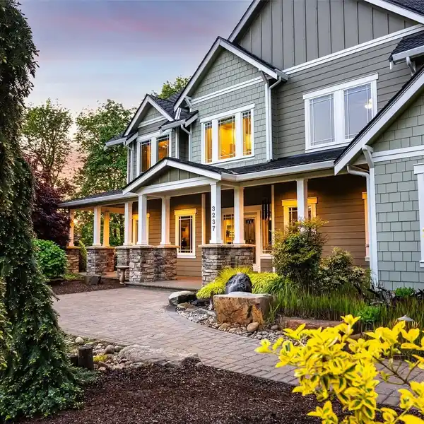 PACIFIC NORTHWEST ISLAND LIVING AT ITS FINEST