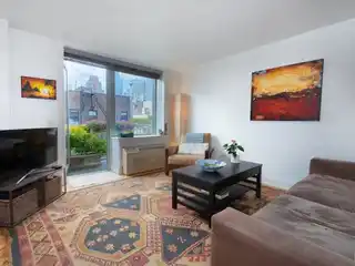 Convertible Two Bedroom Floor-thru Apartment