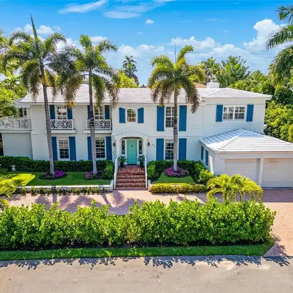 CHARMING BERMUDA COLONIAL INSPIRED ESTATE