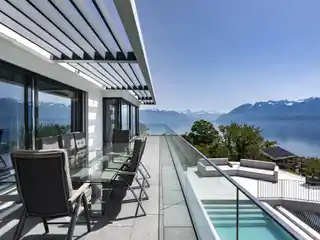 Stunning Contemporary Residence