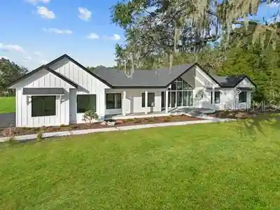 Extraordinary Custom Home in Exclusive Dylan’s Grove