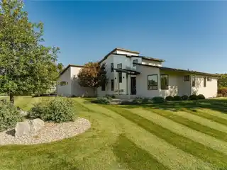 Modern Home in Sought-After Mayo Woodlands