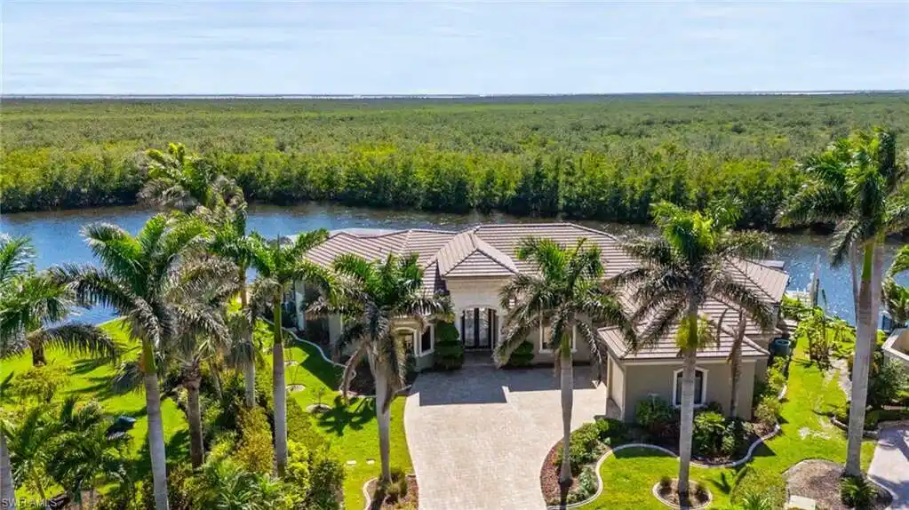 Exquisite Luxury in the Estates of Harbour Preserve