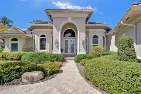 Beautiful Home in Hawks Landing