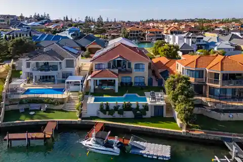 Exceptional Value Canal Residence