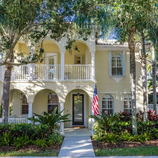 SOPHISTICATED LIVING WITH RESORT-STYLE OUTDOOR OASIS