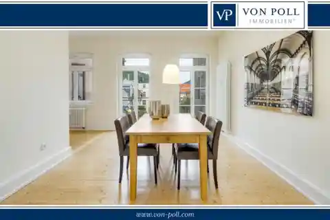 Monument Apartment with a View of the Castle