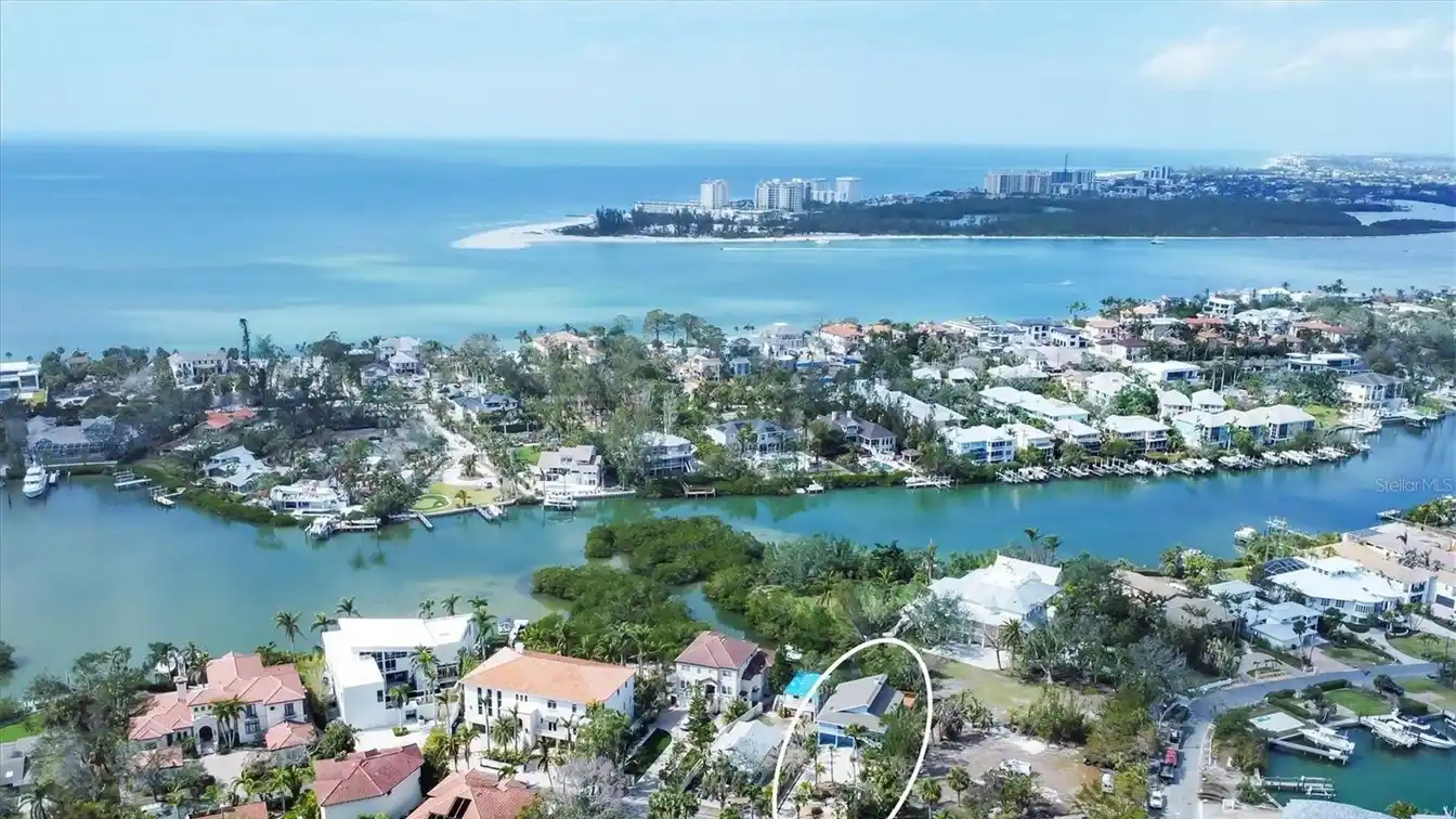Meticulously Maintained Home in Roberts Point