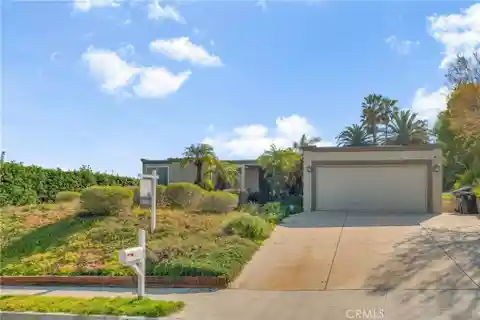 The Perfect California Lifestyle in Granada Hills