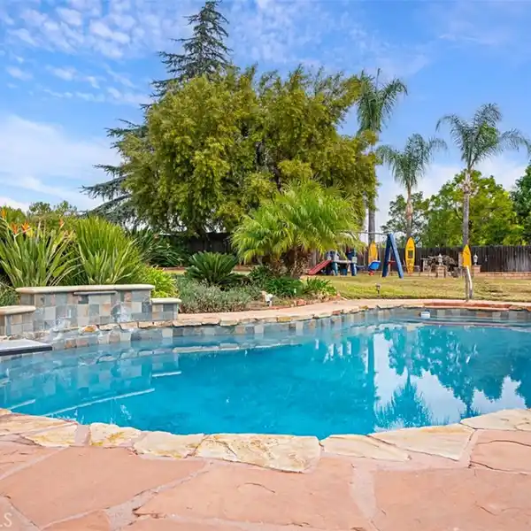 RANCH HOME ON A QUIET CUL-DE-SAC IN EL CERRITO