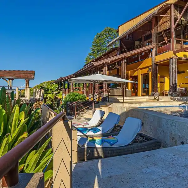 TROPICAL HARMONY HOME ON PRISTINE COAST