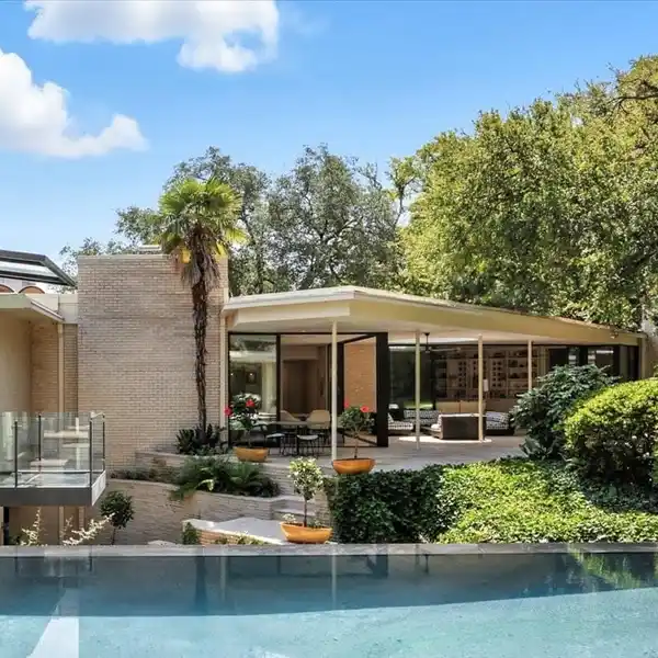 ARCHITECTURAL MASTERPIECE WITHOUT COMPROMISE