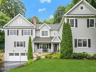 Spacious Colonial on a Peaceful Cul-De-Sac