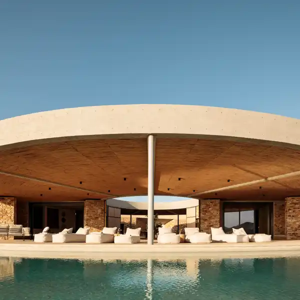 UNIQUE LUXURY VILLA ON ANTIPAROS ISLAND