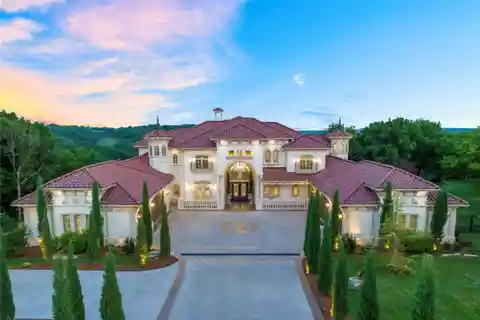 Extraordinary Estate in the Bluffs at Stone Canyon