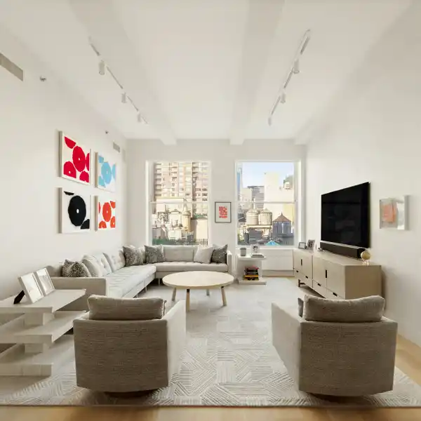 TRIPLE MINT THREE BEDROOM LOFT