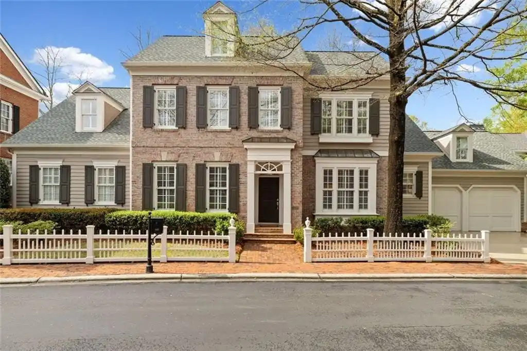 Quality Craftsmanship in Distinguished Bellewood