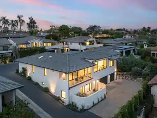 Newly Rebuilt Luxury Condo in Los Arbolados