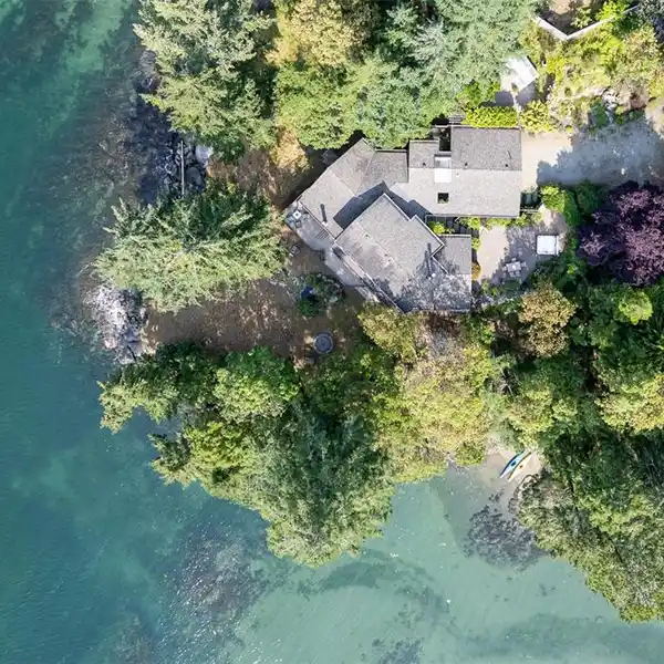 WATERFRONT RETREAT ON GALIANO ISLAND